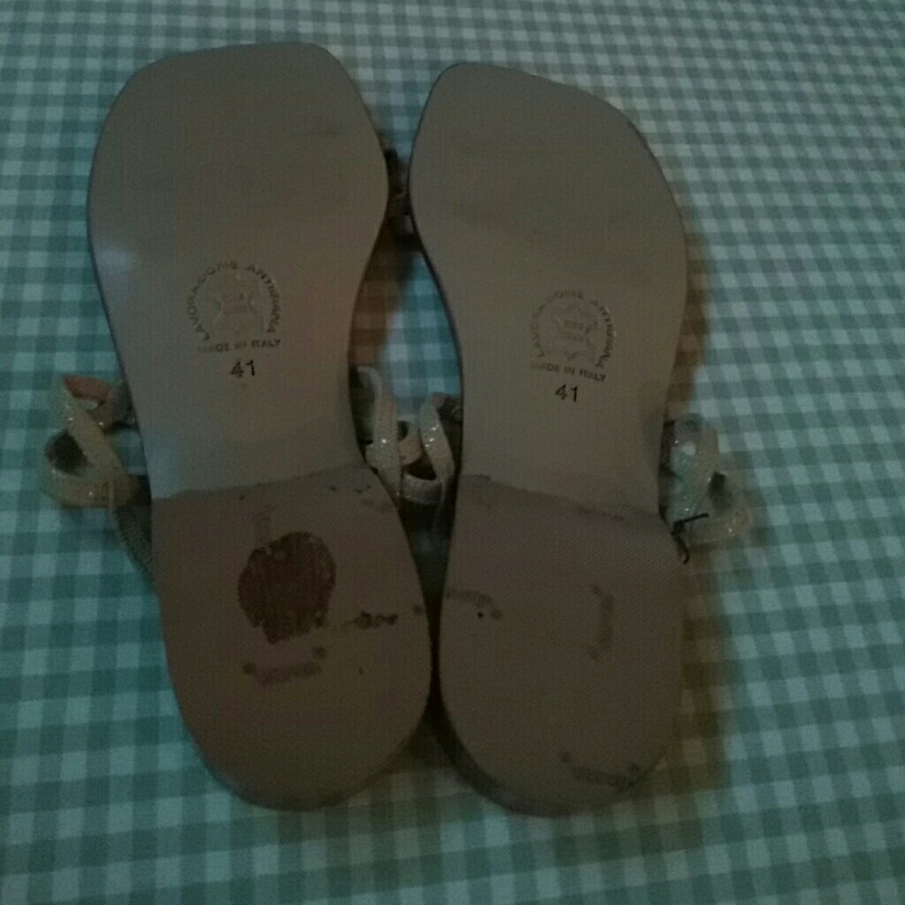Shoes - Picture 2 of 4